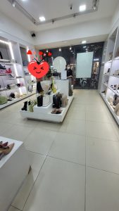 Bán nhà mặt tiền đường Lê Văn Sỹ Quận 3, giá 63 tỷ