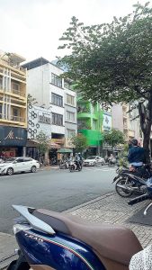 Bán nhà mặt tiền đường Võ Văn Tần Quận 3, giá 22 tỷ